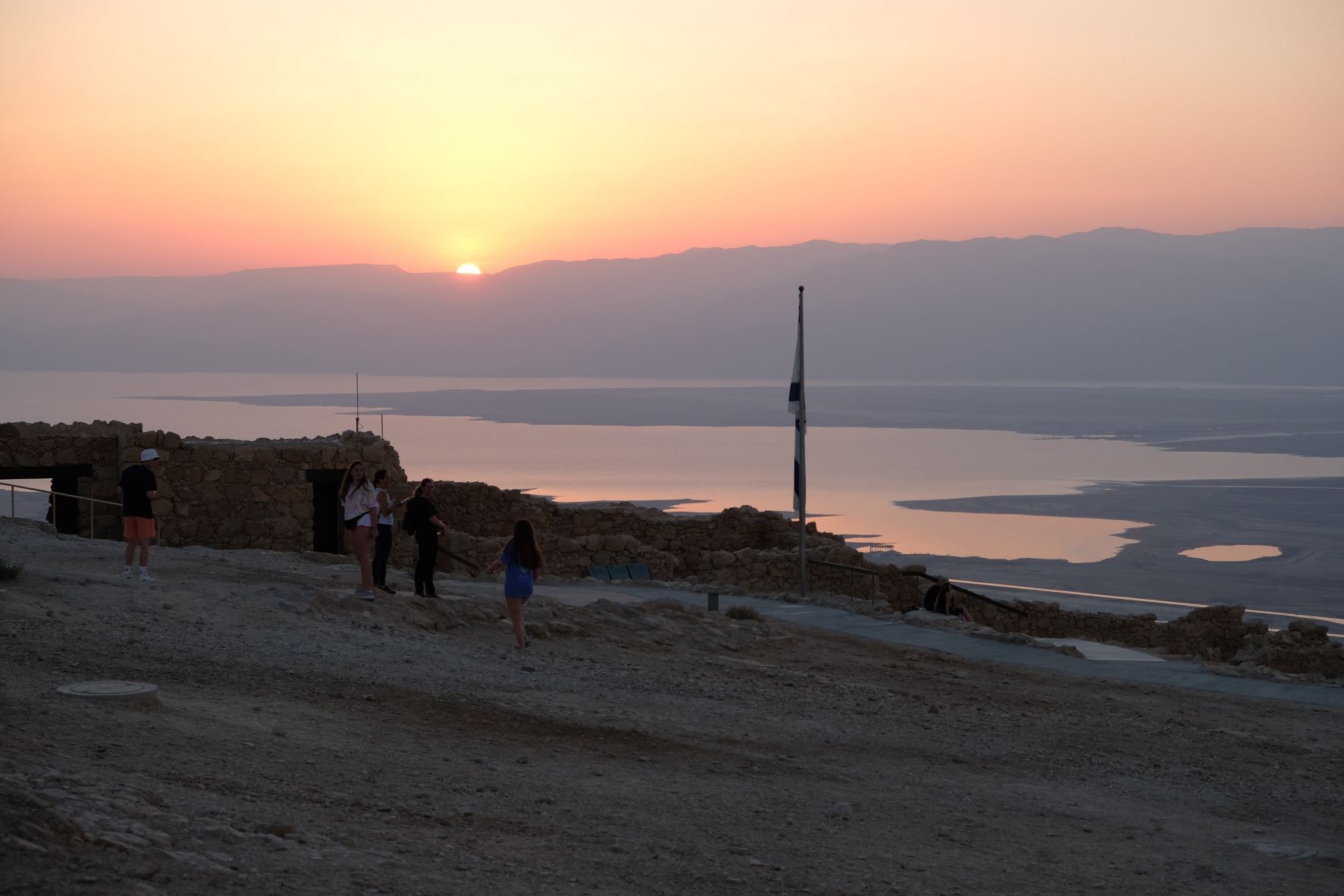 Sonnenaufgang auf Masada klein